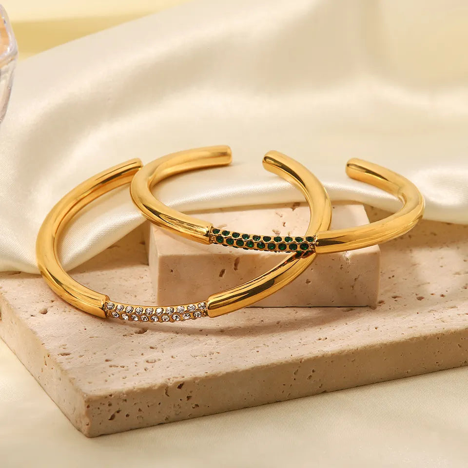 Olivia Bangle
