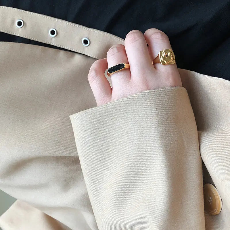 'The Girls' Ring